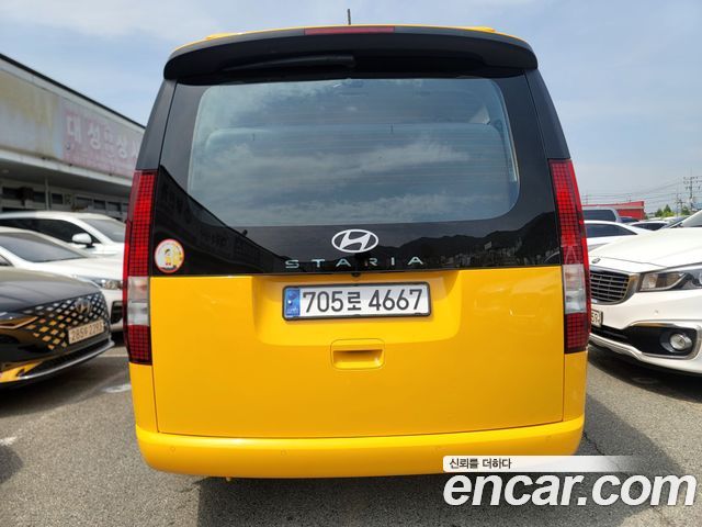 Hyundai Staria L3.5  Kinder Safety Car 15-Seater — пробег 39 347 км — фото 4 из 5