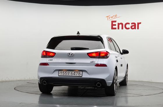 Hyundai i30 1.6 Turbo Sport Premium — пробег 69 235 км — фото 4 из 5