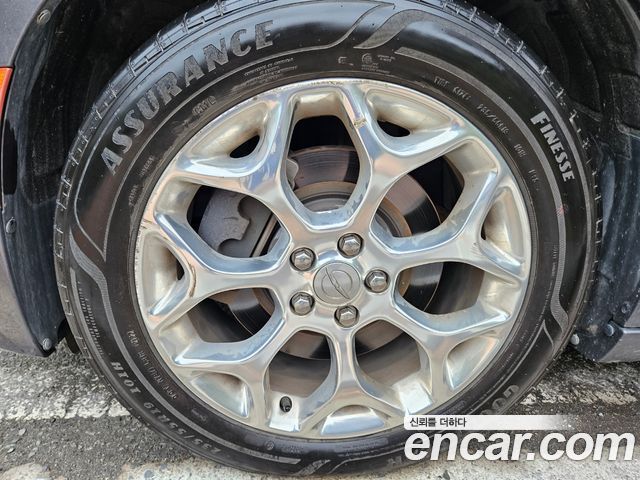 Chrysler 300C из Кореи Encar