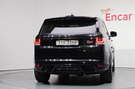 Land Rover Range Rover Sport 5.0 SVR — пробег 92 252 км — фото 4 из 5