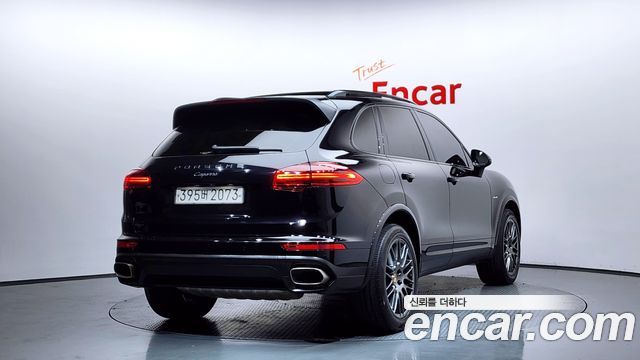 Porsche Cayenne 3.0 Diesel Platium Edition 958 — пробег 135 577 км — фото 2 из 5