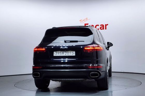 Porsche Cayenne 3.0 Diesel Platium Edition 958 — пробег 135 577 км — фото 4 из 5