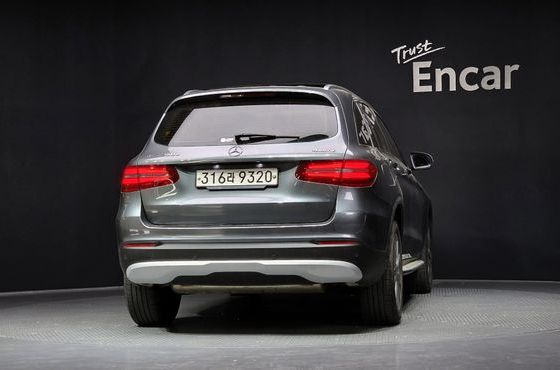 Mercedes-Benz GLC-Class GLC350e 4MATIC Premium — пробег 70 707 км — фото 4 из 5