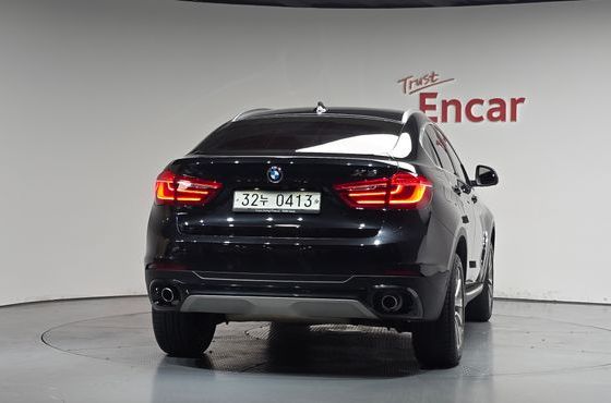 BMW X6 xDrive 30d — пробег 64 840 км — фото 4 из 5
