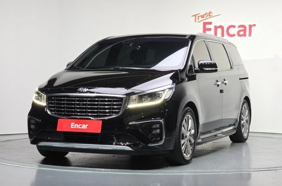 Kia Carnival 9-Seater Noblesse Special — пробег 57 288 км — фото 1 из 5