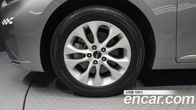 Kia K8 из Кореи Encar