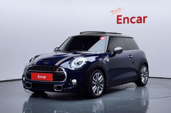Mini Cooper Seven Edition 3rd — пробег 65 033 км — фото 1 из 5