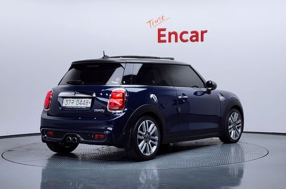 Mini Cooper Seven Edition 3rd — пробег 65 033 км — фото 2 из 5