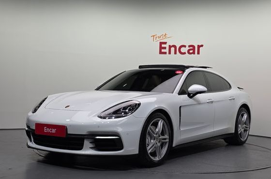 Porsche Panamera 3.0 AWD — пробег 102 536 км — фото 1 из 5