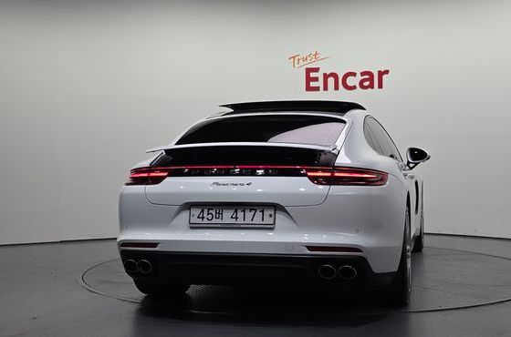 Porsche Panamera 3.0 AWD — пробег 102 536 км — фото 4 из 5