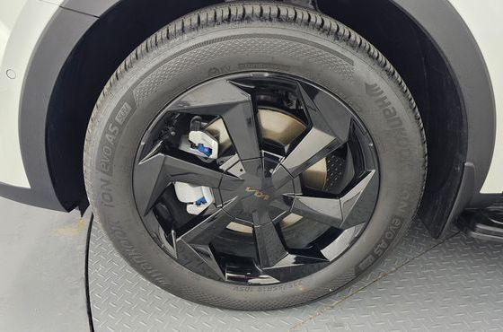 Kia Sorento HEV 1.6 2WD Signature X Line — пробег 2 654 км — фото 5 из 5