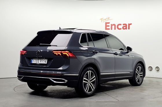 Volkswagen Tiguan 2.0 TDI Prestige — пробег 31 413 км — фото 2 из 5