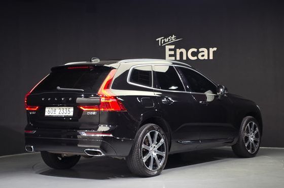 Volvo XC60 D5 Inscription — пробег 77 163 км — фото 2 из 5