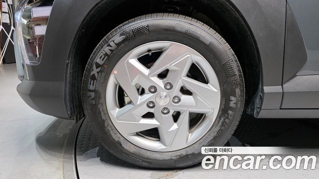 Hyundai Kona из Кореи Encar