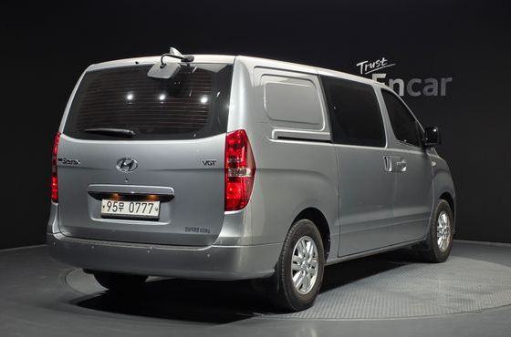 Hyundai Starex Van 5-Seater Smart — пробег 119 818 км — фото 2 из 5