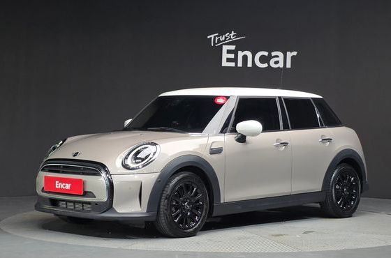 Mini Cooper 5Door Classic Third Generation — пробег 656 км — фото 1 из 5