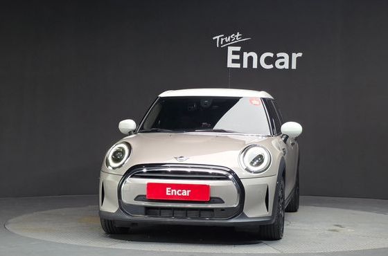 Mini Cooper 5Door Classic Third Generation — пробег 656 км — фото 3 из 5
