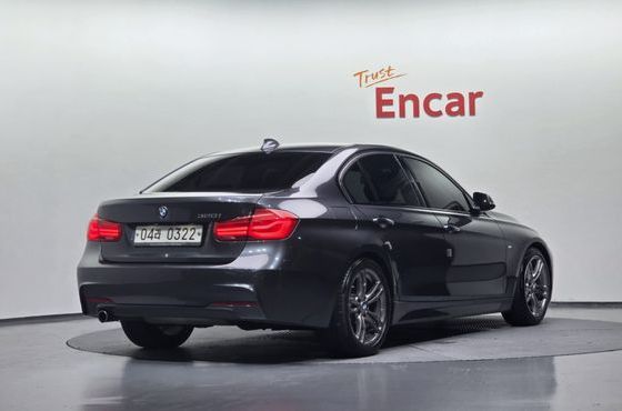 BMW 3-Series 320i M Sport — пробег 90 614 км — фото 2 из 5