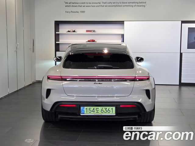 Porsche Taycan из Кореи Encar