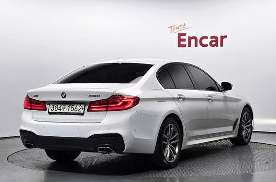 BMW 5-Series 530i xDrive M Sport Package Plus — пробег 119 517 км — фото 2 из 5