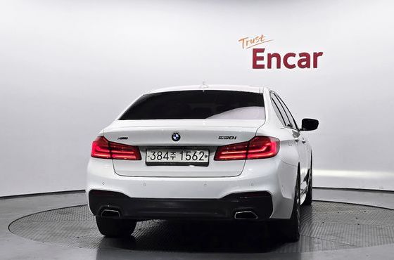 BMW 5-Series 530i xDrive M Sport Package Plus — пробег 119 517 км — фото 4 из 5