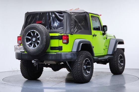Jeep Wrangler 3.6 Sport 2Door — пробег 40 550 км — фото 2 из 5