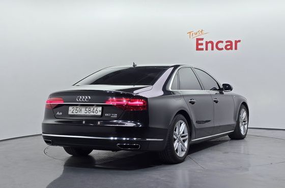 Audi A8 60 TDI Quattro D4 — пробег 164 818 км — фото 2 из 5