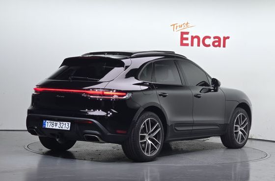 Porsche Macan 2.0 95B — пробег 2 674 км — фото 2 из 5