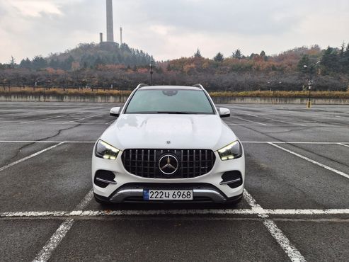 Mercedes-Benz GLE-Class GLE300d 4MATIC — пробег 56 000 км — фото 1 из 5