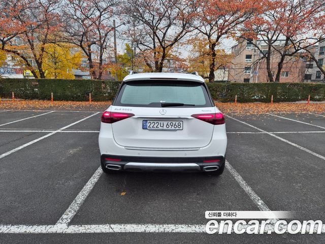 Mercedes-Benz GLE-Class GLE300d 4MATIC — пробег 56 000 км — фото 2 из 5