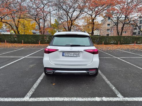Mercedes-Benz GLE-Class GLE300d 4MATIC — пробег 56 000 км — фото 2 из 5