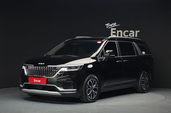 Kia Carnival 11-Seater Prestige — пробег 69 575 км — фото 1 из 5