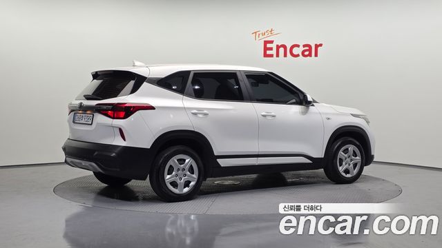 Kia Seltos из Кореи Encar