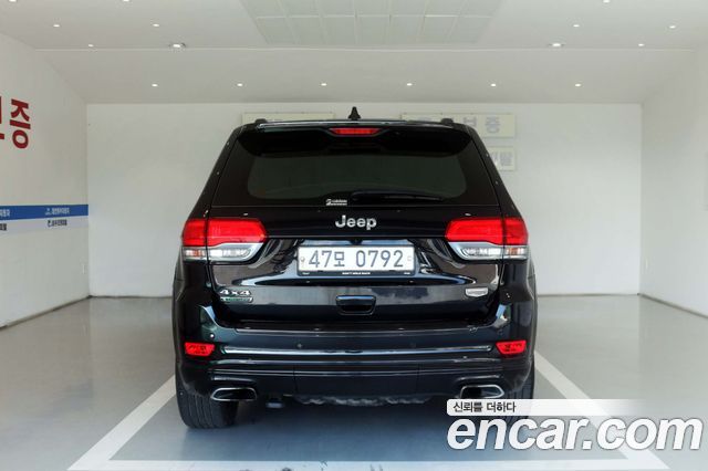 Jeep Cherokee 3.0 Diesel Overland Summit WK2 — пробег 107 000 км — фото 4 из 5