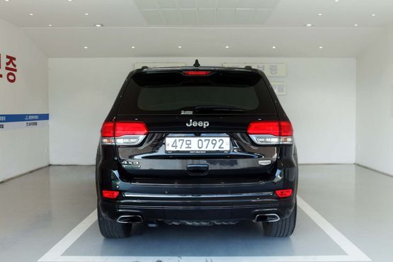 Jeep Cherokee 3.0 Diesel Overland Summit WK2 — пробег 107 000 км — фото 4 из 5