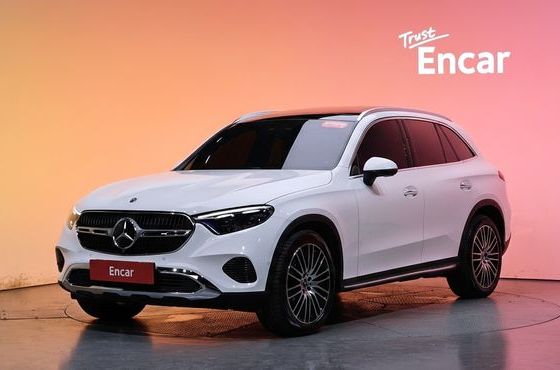 Mercedes-Benz GLC-Class GLC 300 4MATIC Avantgarde — пробег 12 516 км — фото 1 из 5
