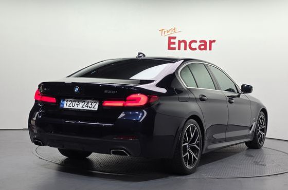 BMW 5-Series 530i xDrive M Sport Package — пробег 58 205 км — фото 2 из 5