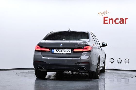 BMW 5-Series 520i M Sport — пробег 26 663 км — фото 4 из 5