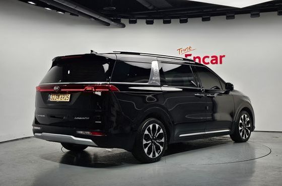 Kia Carnival 7-Seater Signature — пробег 58 834 км — фото 2 из 5