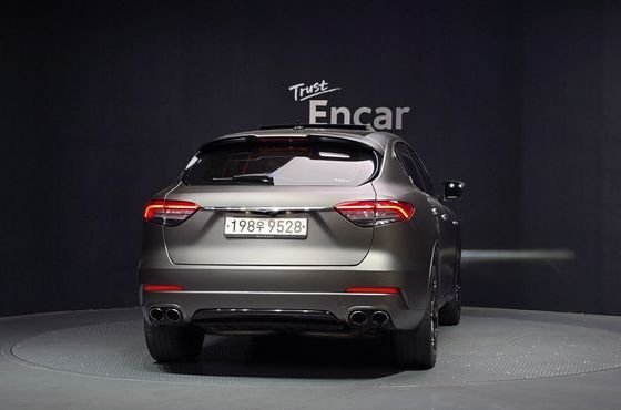 Maserati Levante 3.0 Diesel AWD — пробег 102 998 км — фото 4 из 5