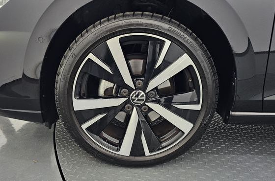 Volkswagen Golf 2.0 TDI Prestige — пробег 7 859 км — фото 5 из 5