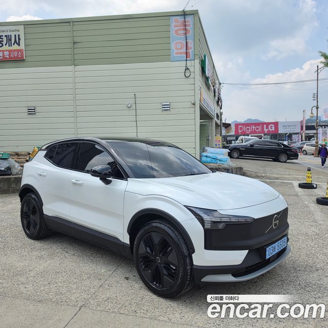Volvo EX30 из Кореи Encar