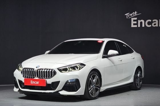 BMW 2-Series 220i M Sports — пробег 36 119 км — фото 1 из 5