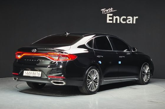 Hyundai Grandeur 2.4 Premium — пробег 39 979 км — фото 2 из 5