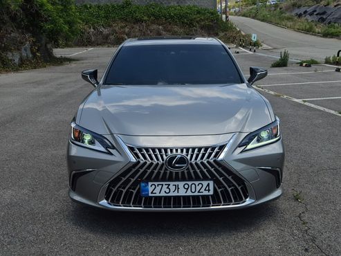 Lexus ES Luxury Plus — пробег 8 км — фото 3 из 5
