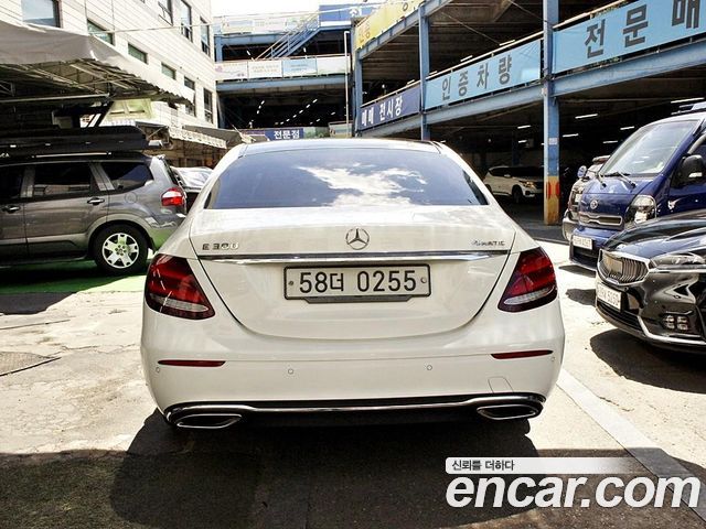 Mercedes-Benz E-Class из Кореи Encar