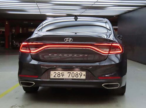 Hyundai Grandeur 2.4 Premium — пробег 180 000 км — фото 3 из 5