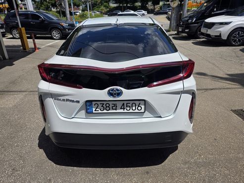 Toyota Prius 1.8 — пробег 37 729 км — фото 3 из 5