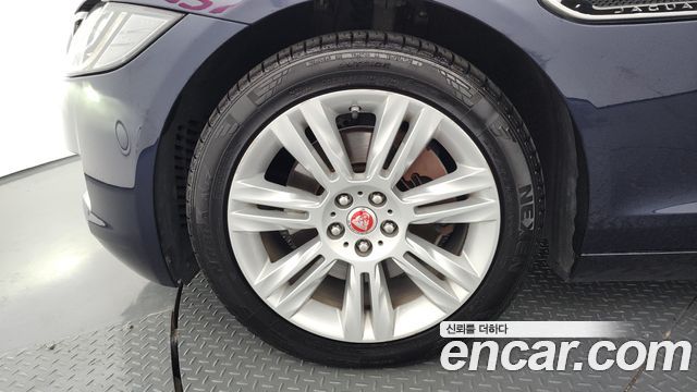 Jaguar XF из Кореи Encar