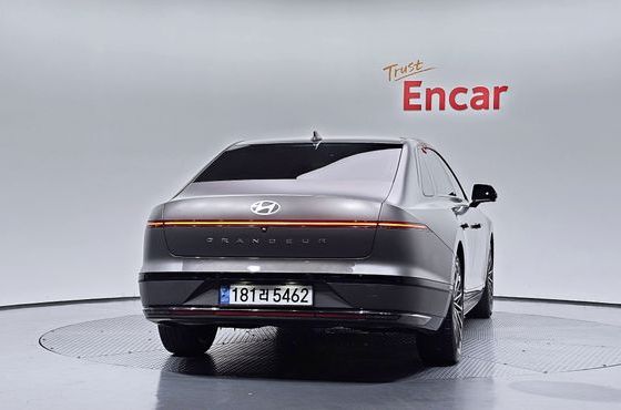 Hyundai Grandeur 2,5 Gasoline 2WD Calligraphy — пробег 25 080 км — фото 4 из 5